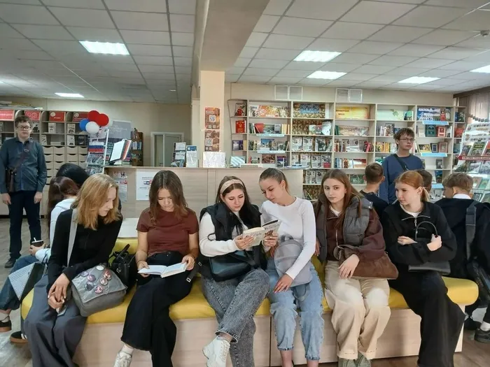 UbeUxa7LCeIVSa8itXOLSqIlMpJKyUoR