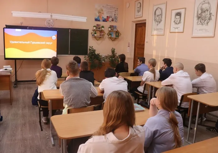 MmCRvxztlUpIiz_DmGr0GOaW4i8rFfr1