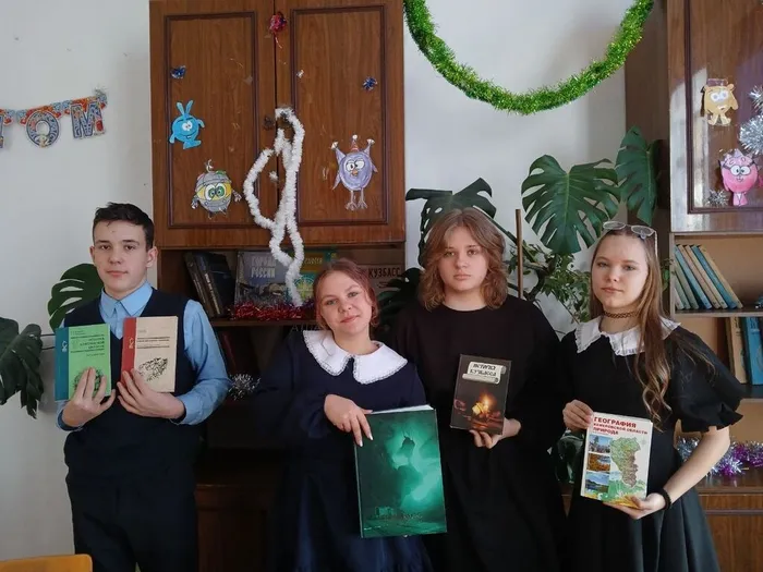 Mxh_11JpRc1TzXWJ_Tw0EJZQqJ2JNDSK