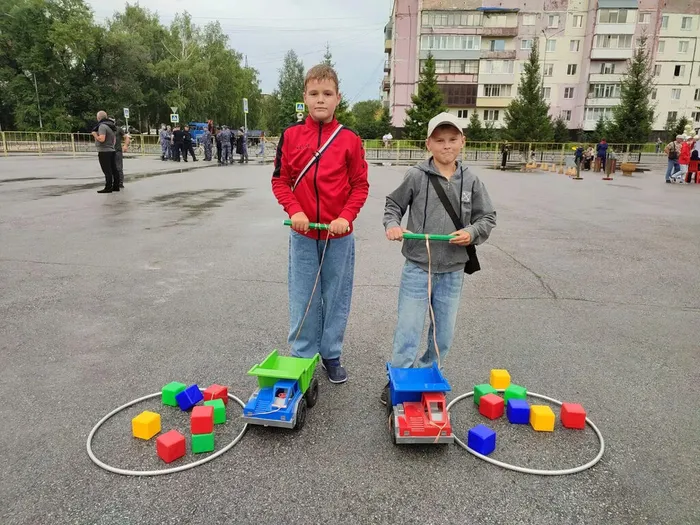 вр