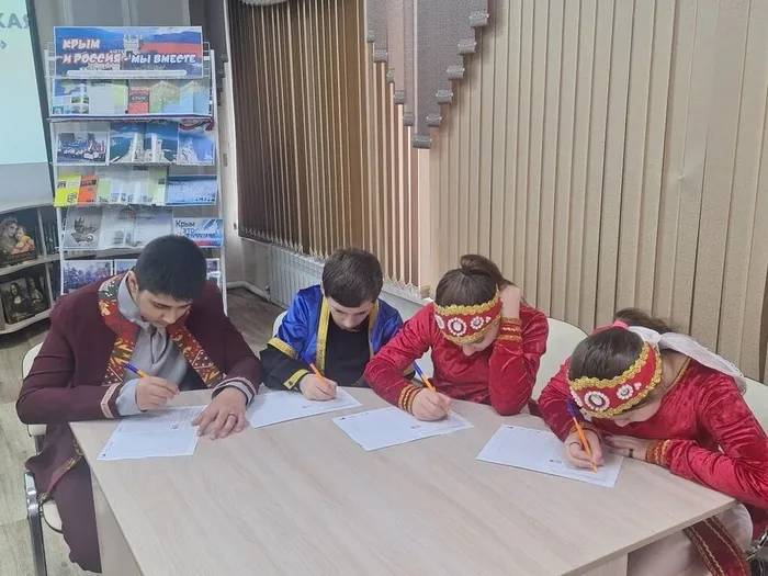 51foT_bxGAt4WnE8QeiSKMz1rFJ1TKAo